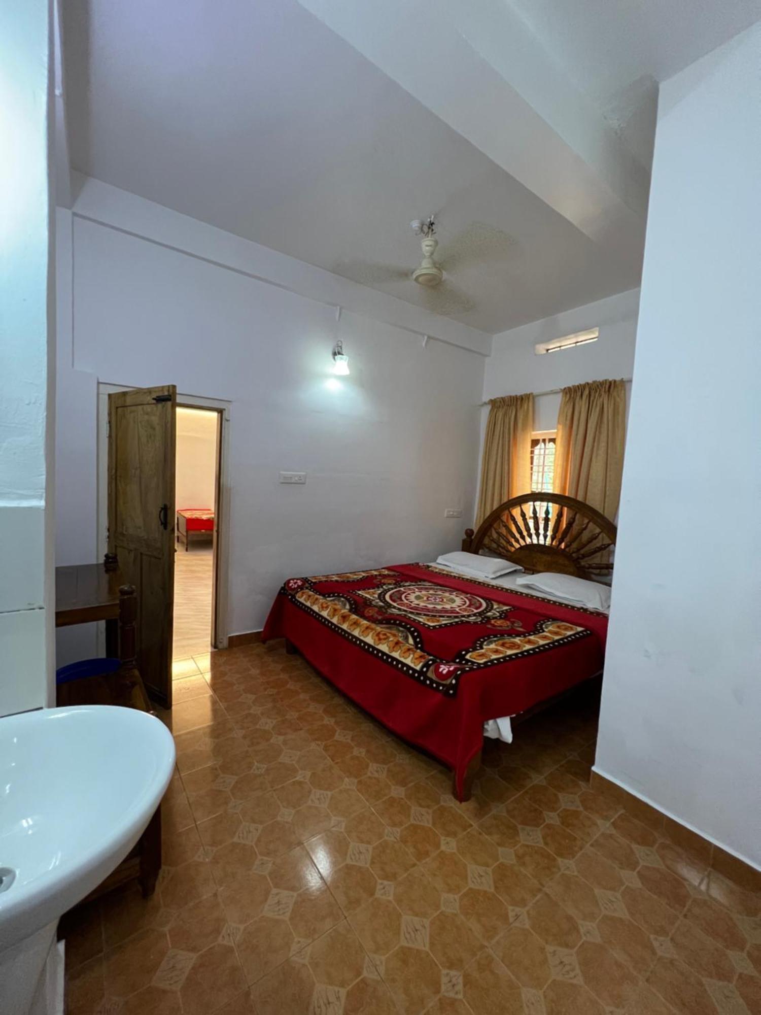 Tranquilou Homestay Thekkady Exterior photo