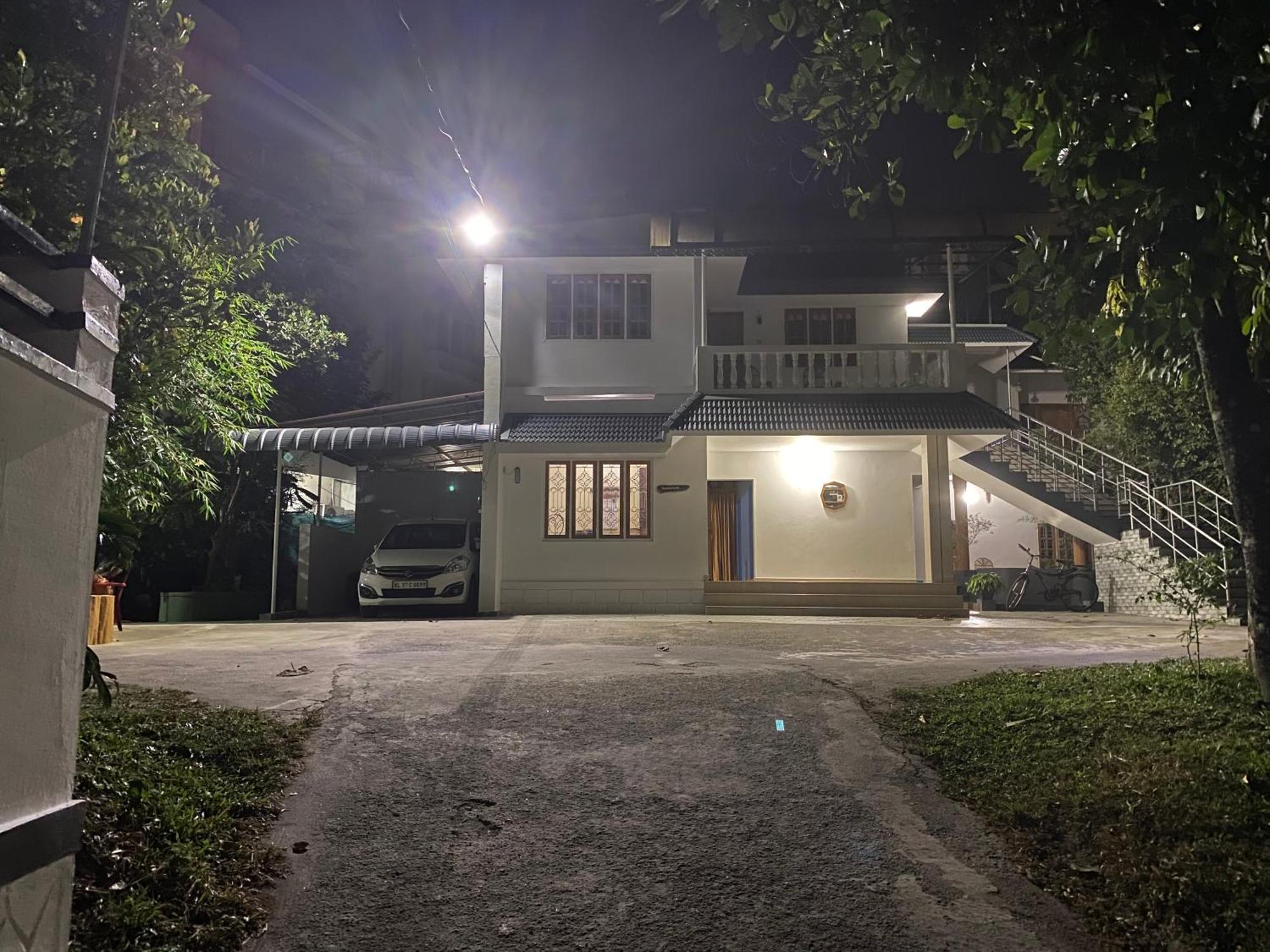 Tranquilou Homestay Thekkady Exterior photo